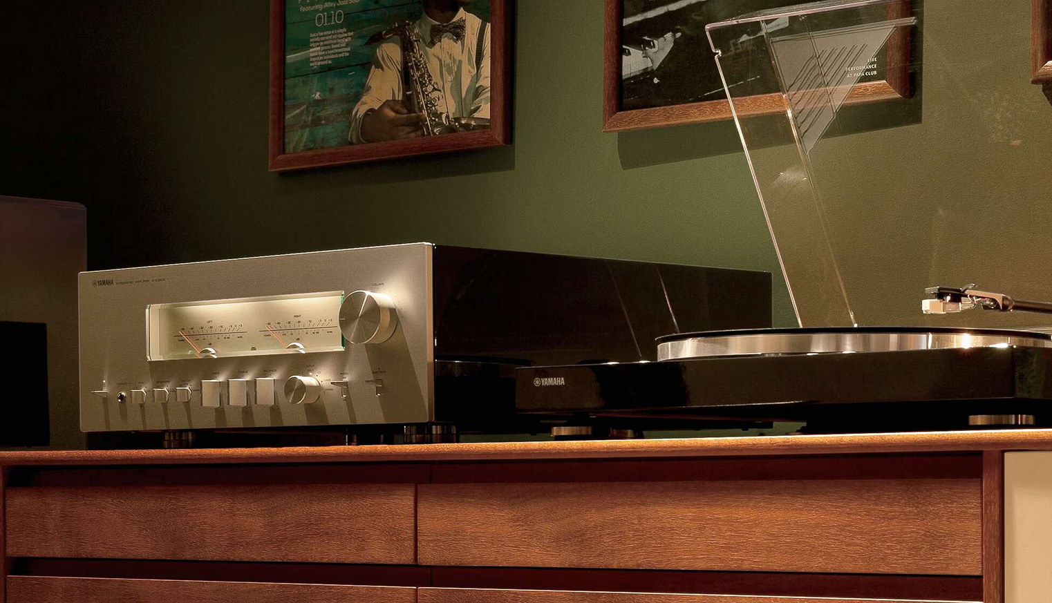 Yamaha A-S3200 with a TT-S303 turntable, under subtle light in a home
